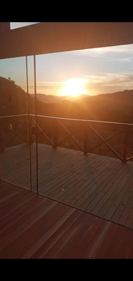Chalet Chale Com Vidros E Hidromassagem *