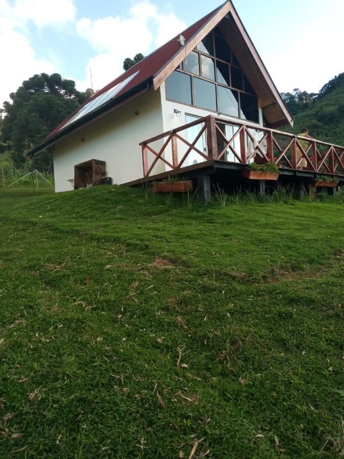 木屋 Chale Com Vidros E Hidromassagem