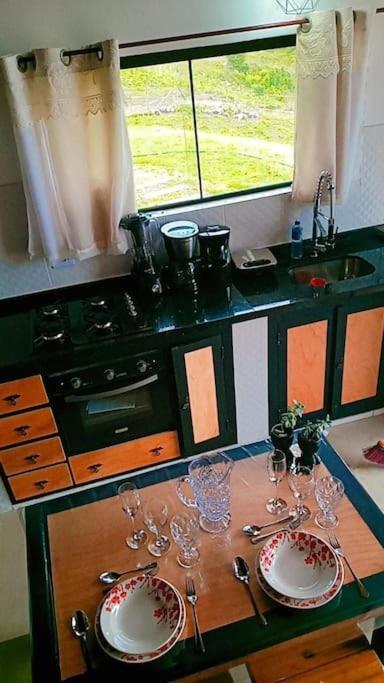 Chale Com Vidros E Hidromassagem 木屋 *